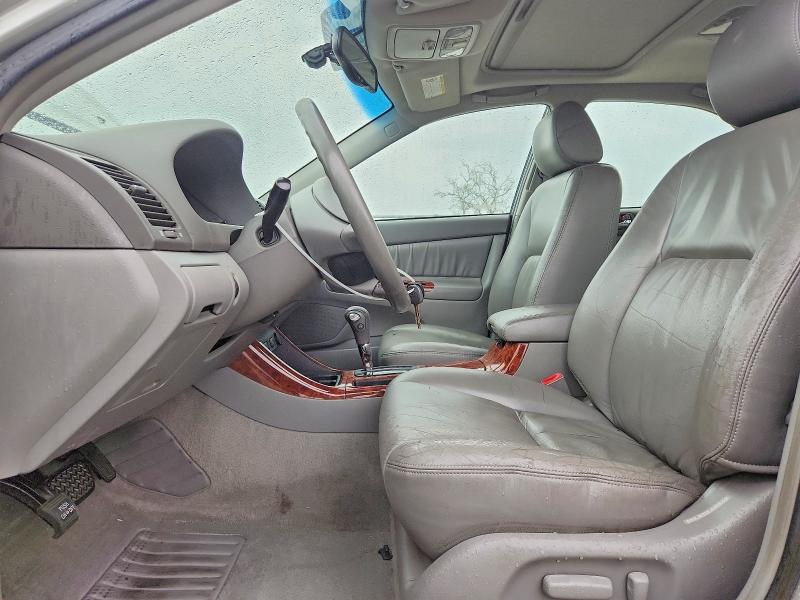 Photo 7 from auction – 2002 TOYOTA CAMRY LE with VIN JTDBE30K320056403