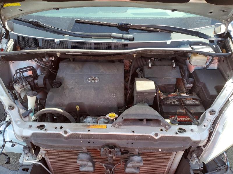 Photo 12 from auction – 2015 TOYOTA SIENNA with VIN 5TDYK3DC6FS626886