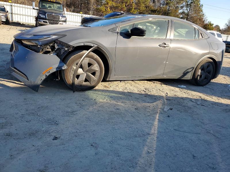 TOYOTA PRIUS 2025 with VIN JTDACAAU8S3057535 - Photo from auction
