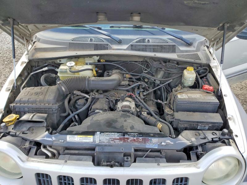 Photo 12 from auction – 2004 JEEP LIBERTY with VIN 1J8GK48KX4W200174
