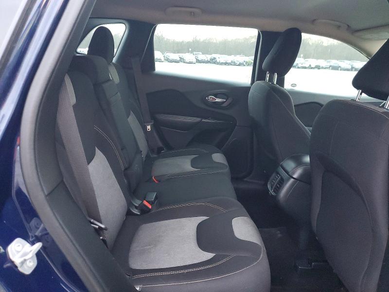 Photo 11 from auction – 2015 JEEP CHEROKEE S with VIN 1C4PJLAB4FW781818