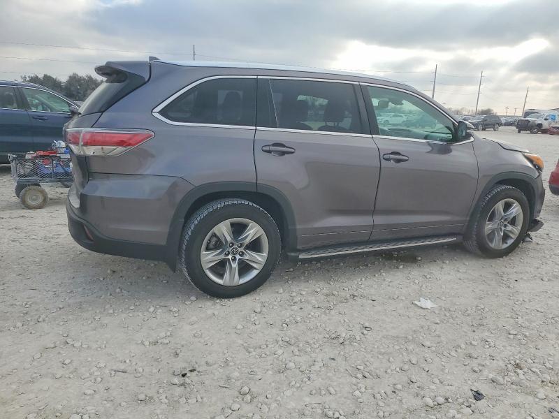 Photo 3 from auction – 2016 TOYOTA HIGHLANDER with VIN 5TDYKRFH2GS163528