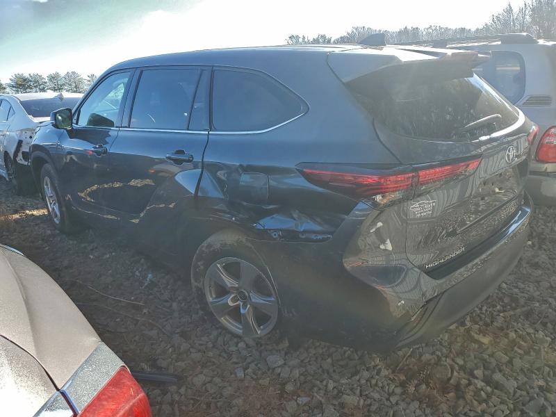 Photo 2 from auction – 2022 TOYOTA HIGHLANDER with VIN 5TDBBRCH3NS550791