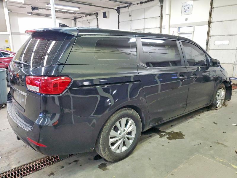 Photo 3 from auction – 2015 KIA SEDONA L with VIN KNDMA5C12F6041378