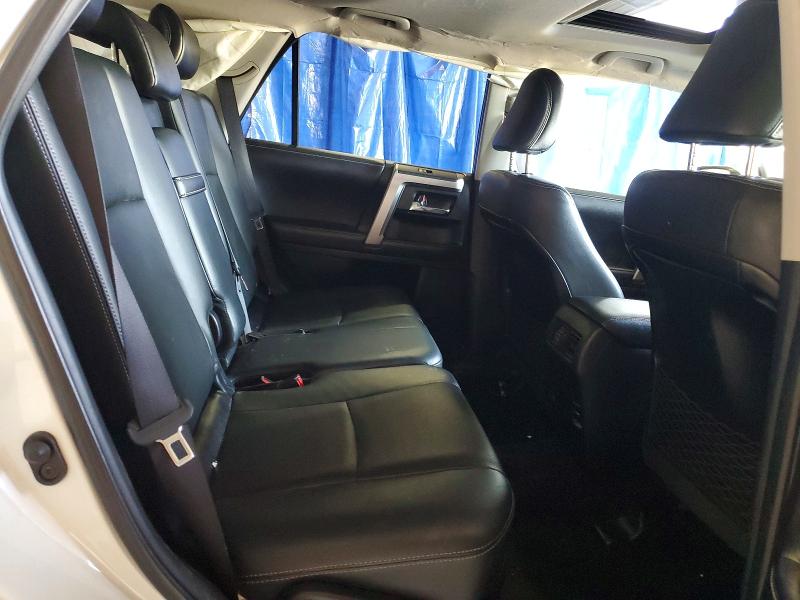 Photo 11 from auction – 2016 TOYOTA 4RUNNER SR with VIN JTEBU5JR4G5361151