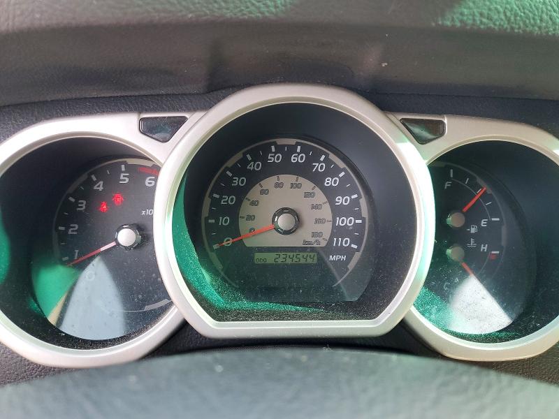 Photo 9 from auction – 2003 TOYOTA 4RUNNER SR with VIN JTEZU14R438006556