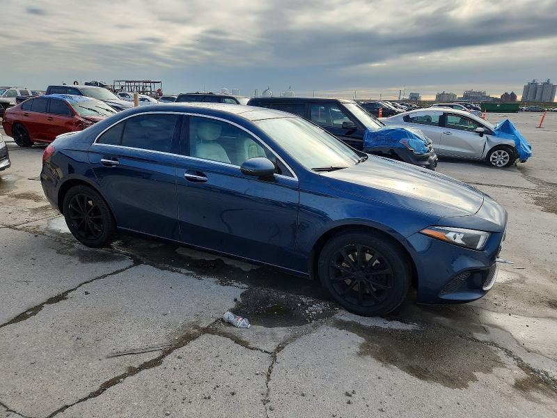 Photo 4 from auction – 2019 MERCEDES-BENZ A with VIN WDD3G4EB3KW027709