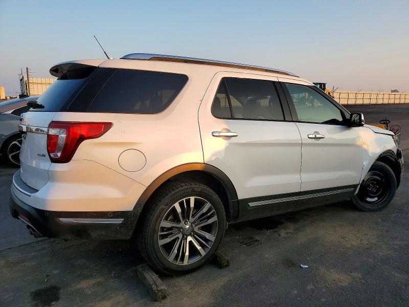 Photo 3 from auction – 2018 FORD EXPLORER with VIN 1FM5K8HT0JGB32371