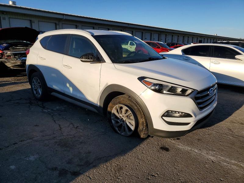 Photo 4 from auction – 2017 HYUNDAI TUCSON with VIN KM8J33A40HU529012