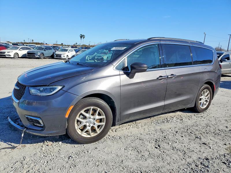 CHRYSLER PACIFICA 2022 with VIN 2C4RC1BGXNR109903 - Photo from auction