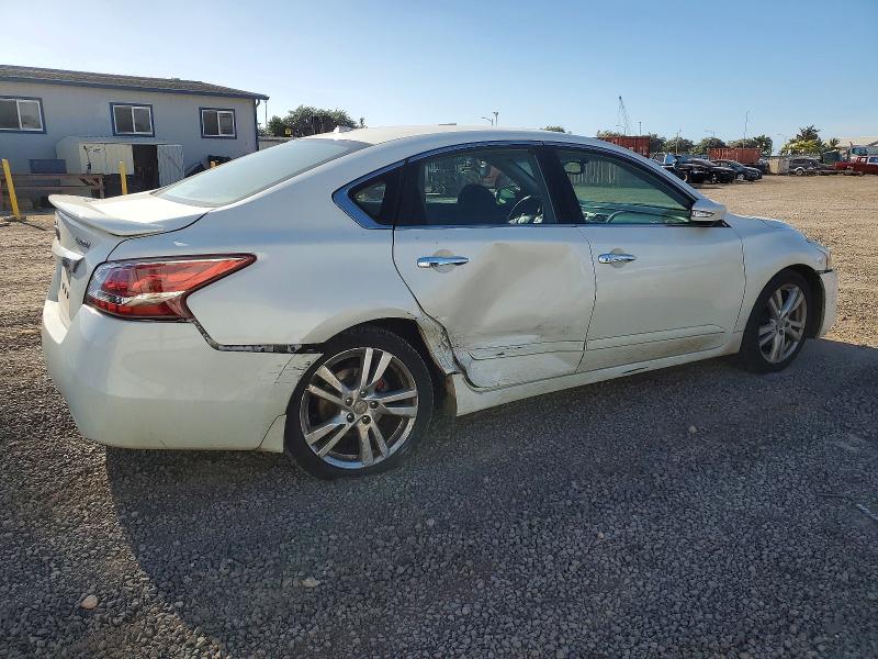 Photo 3 from auction – 2013 NISSAN ALTIMA 3.5 with VIN 1N4BL3AP5DC216918