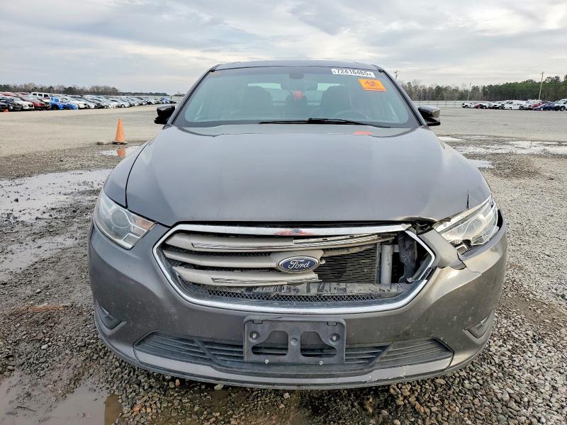Photo 5 from auction – 2016 FORD TAURUS SEL with VIN 1FAHP2E89GG141732