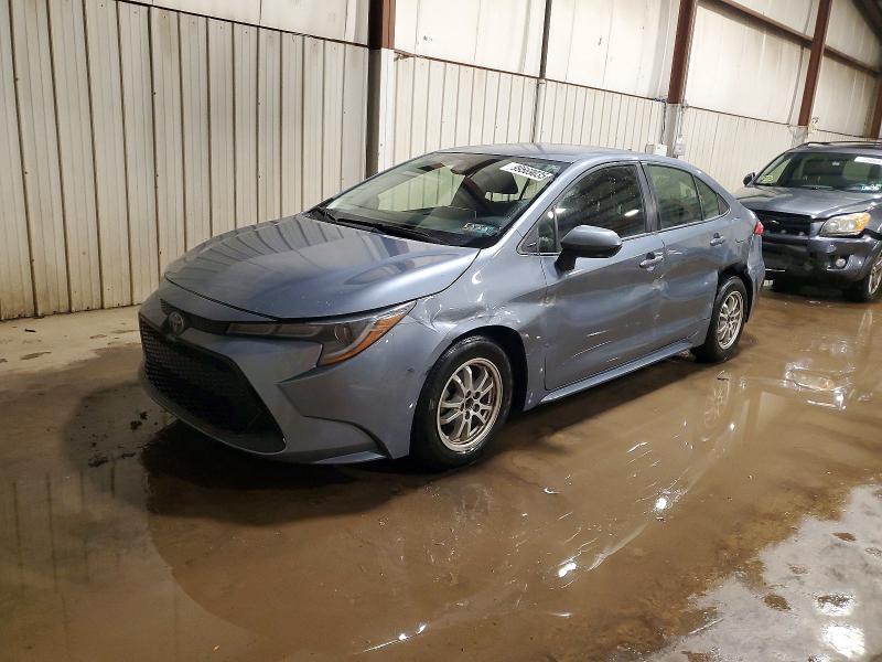 TOYOTA COROLLA LE 2021 with VIN JTDEAMDE1MJ017907 - Photo from auction