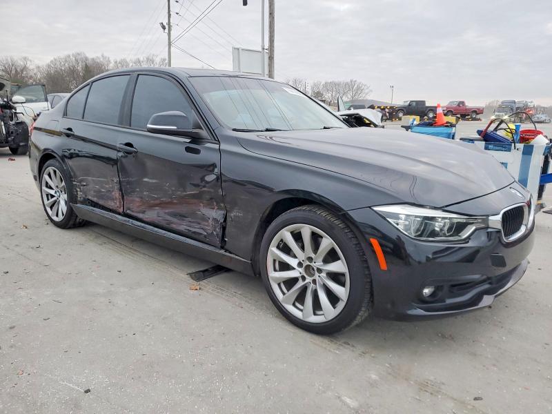 Photo 4 from auction – 2018 BMW 320 XI with VIN WBA8A3C53JA494355