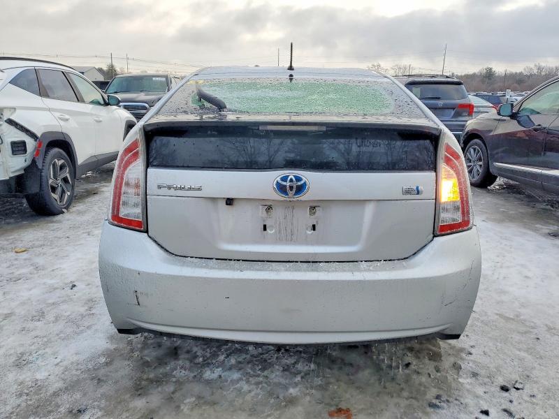 Photo 6 from auction – 2013 TOYOTA PRIUS with VIN JTDKN3DU9D5561069