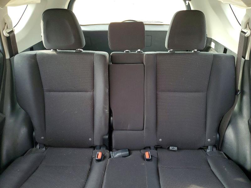Photo 10 from auction – 2017 TOYOTA RAV4 LE with VIN JTMZFREV8HJ721459