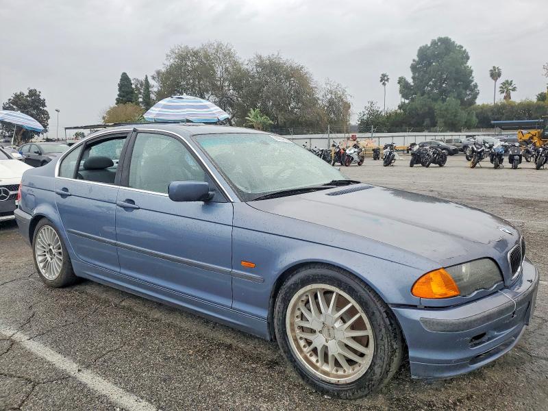 Photo 4 from auction – 2001 BMW 330 with VIN WBAAV53421FJ71510