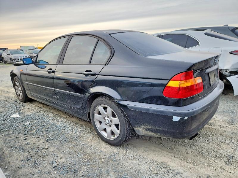 Photo 2 from auction – 2003 BMW 325 I with VIN WBAEV33463PD00726