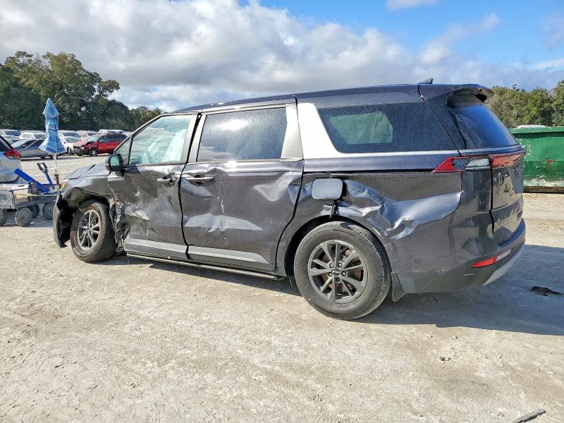 Photo 2 from auction – 2023 KIA CARNIVAL with VIN KNDNB4H3XP6192007