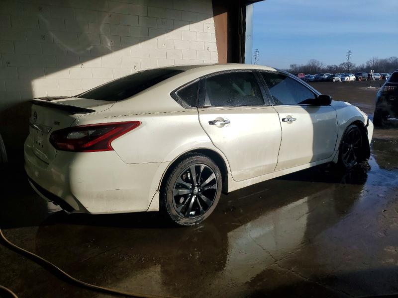 Photo 3 from auction – 2017 NISSAN ALTIMA 2.5 with VIN 1N4AL3AP2HC477909