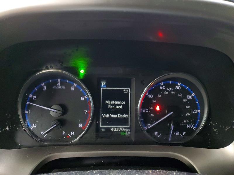 Photo 9 from auction – 2018 TOYOTA RAV4 LIMIT with VIN JTMDFREV4JJ254329