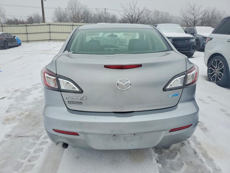 Photo 6 from auction – 2013 MAZDA 3 with VIN JM1BL1UP0D1851549