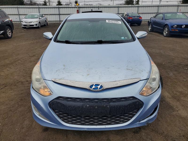 Photo 5 from auction – 2013 HYUNDAI SONATA with VIN KMHEC4A43DA083778