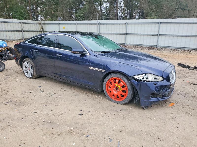 Photo 4 from auction – 2015 JAGUAR XJ with VIN SAJWA1CZ6F8V78378