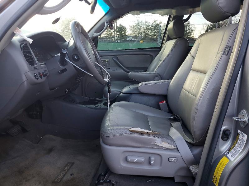 Photo 7 from auction – 2005 TOYOTA SEQUOIA SR with VIN 5TDBT44A15S245792