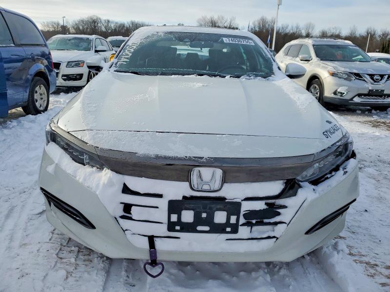 Photo 5 from auction – 2018 HONDA ACCORD with VIN 1HGCV2F35JA019832