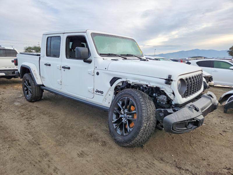 Photo 4 from auction – 2024 JEEP GLADIATOR with VIN 1C6HJTAG3RL131729