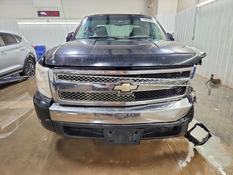 Photo 5 from auction – 2008 CHEVROLET SILVERADO with VIN 1GCEC19018E181453