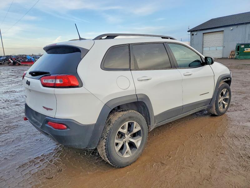 Photo 3 from auction – 2017 JEEP CHEROKEE T with VIN 1C4PJMBS1HW510688