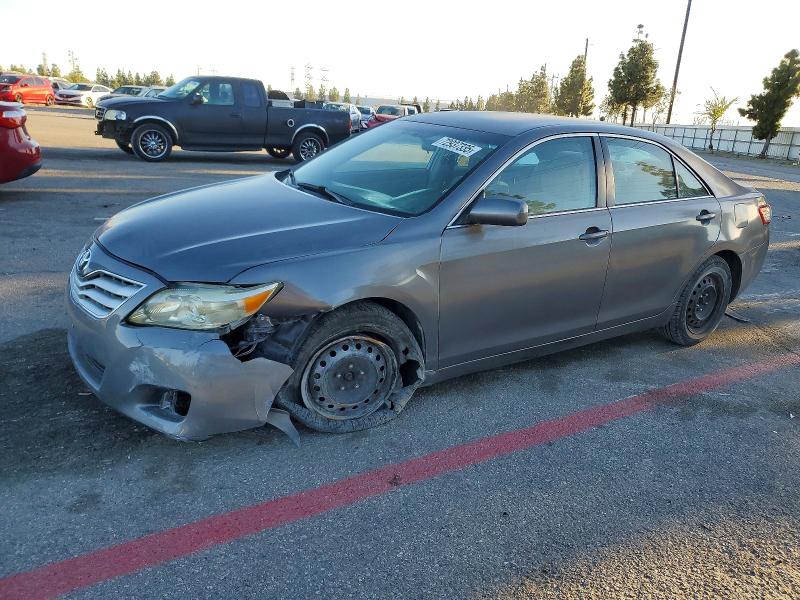 TOYOTA CAMRY BASE 2011 z numerem VIN 4T4BF3EK6BR214216 - Zdjęcie z aukcji