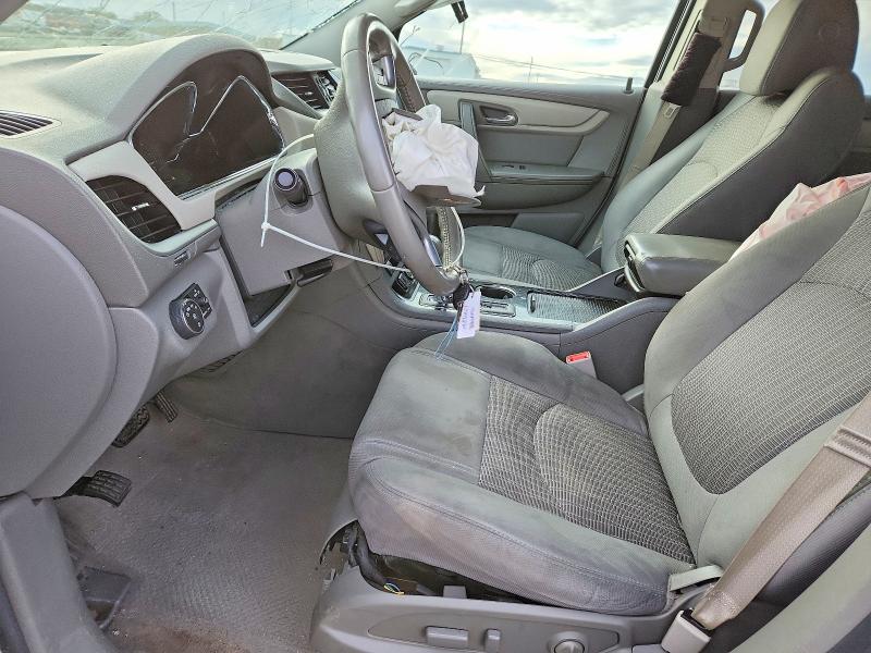Photo 7 from auction – 2017 CHEVROLET TRAVERSE L with VIN 1GNKRGKD9HJ136454