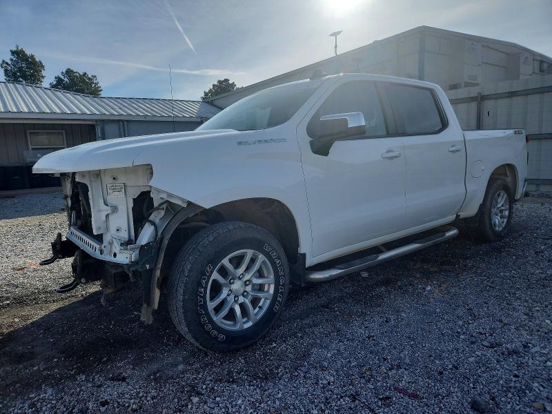 CHEVROLET SILVERADO 2020 with VIN 1GCUYDED5LZ235359 - Photo from auction