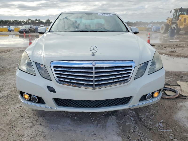 Photo 5 from auction – 2010 MERCEDES-BENZ E 350 with VIN WDDHF5GB1AA224742