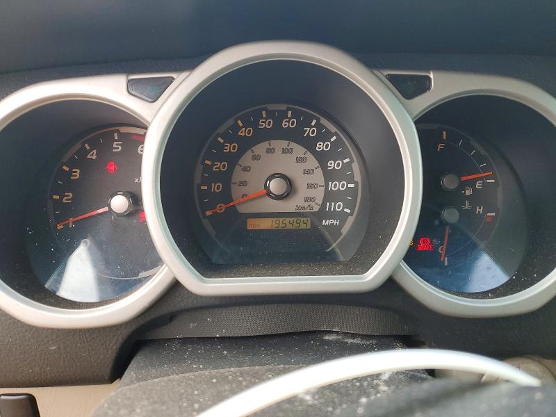 Photo 9 from auction – 2004 TOYOTA 4RUNNER SR with VIN JTEBU14R240037077