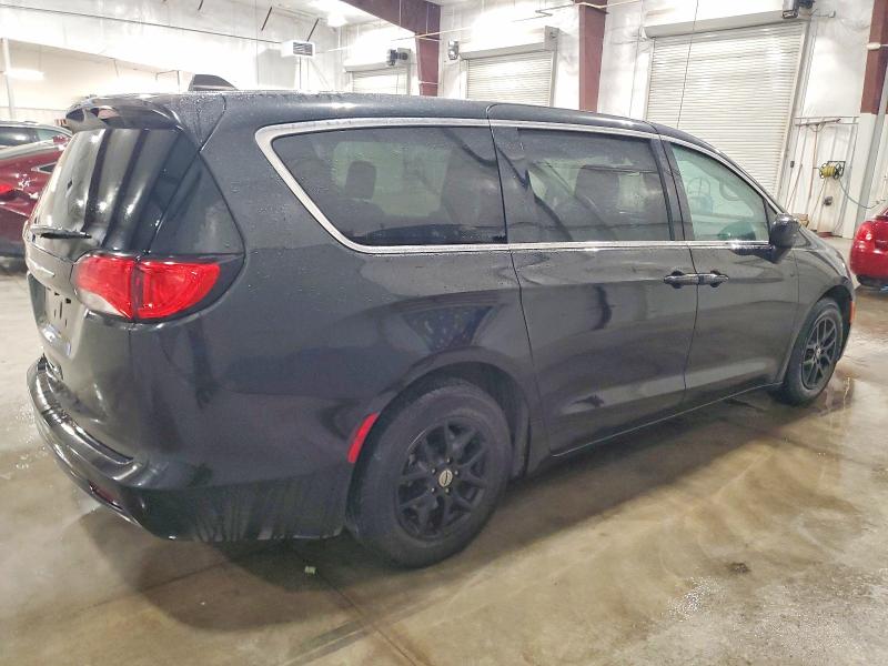Photo 3 from auction – 2022 CHRYSLER VOYAGER LX with VIN 2C4RC1CG1NR223643