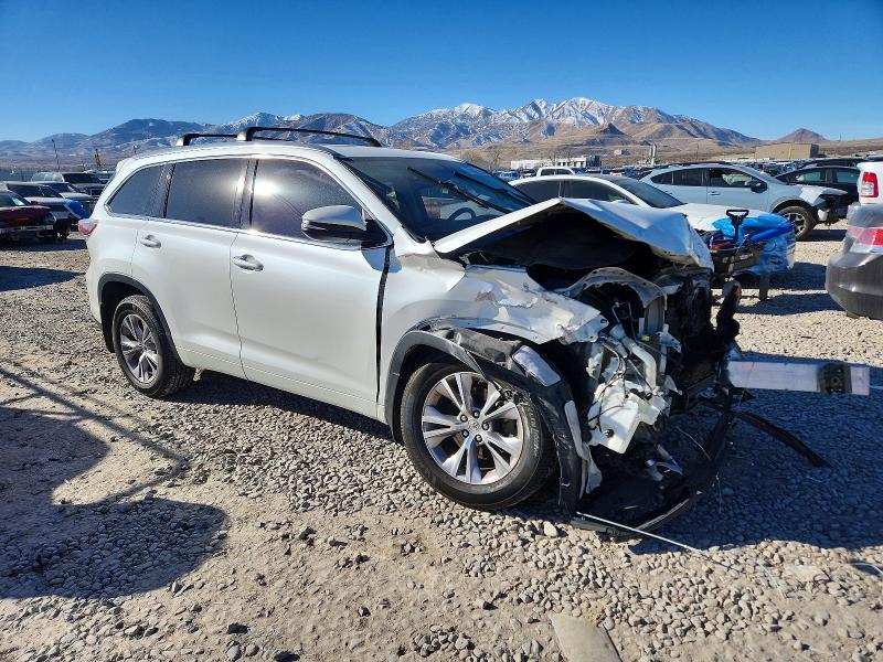 Photo 4 from auction – 2015 TOYOTA HIGHLANDER with VIN 5TDJKRFH0FS150602
