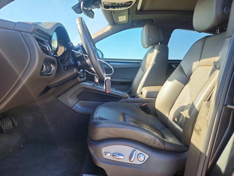 Photo 7 from auction – 2019 PORSCHE MACAN S with VIN WP1AB2A59KLB31836