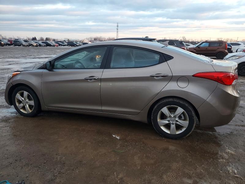 Photo 2 from auction – 2012 HYUNDAI ELANTRA GL with VIN 5NPDH4AE1CH130792