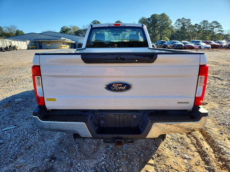 Photo 6 from auction – 2018 FORD F250 SUPER with VIN 1FTBF2A67JEC45601