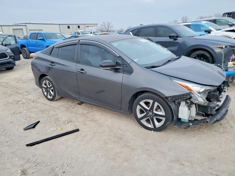 Photo 4 from auction – 2017 TOYOTA PRIUS with VIN JTDKARFU3H3031886