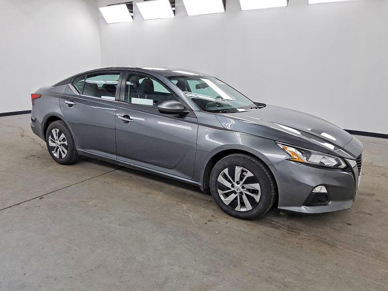 Photo 4 from auction – 2020 NISSAN ALTIMA S with VIN 1N4BL4BW8LC231634