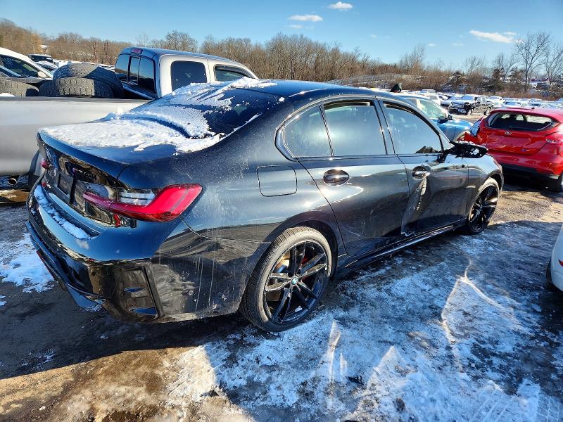 Photo 3 from auction – 2023 BMW M340XI with VIN 3MW49FF08P8D39507