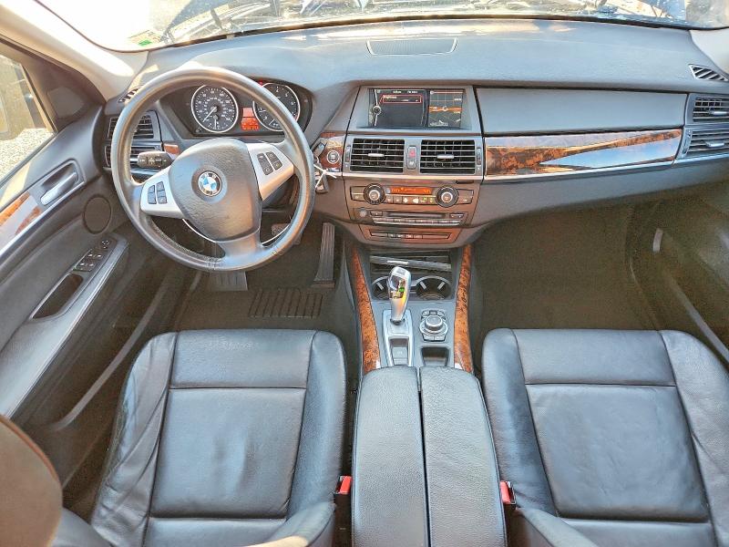 Photo 8 from auction – 2011 BMW X5 XDRIVE3 with VIN 5UXZV4C59BL739066