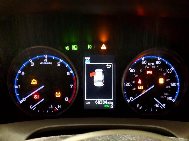 Photo 9 from auction – 2018 TOYOTA RAV4 ADVEN with VIN 2T3RFREV8JW763153
