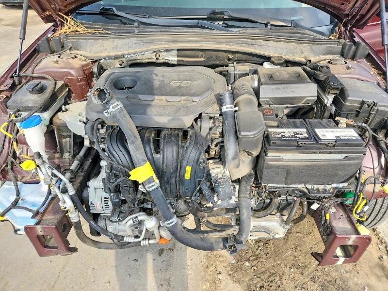 Photo 11 from auction – 2018 KIA OPTIMA with VIN 5XXGU4L32JG224886