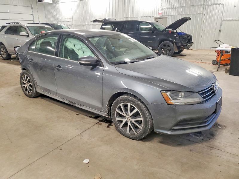 Photo 4 from auction – 2017 VOLKSWAGEN JETTA with VIN 3VWDB7AJ1HM318372
